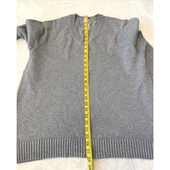 L.L. Bean Men's Sweater Size XL Gray Long Sleeve V-Neck Knit Cotton - Picture 4 of 7